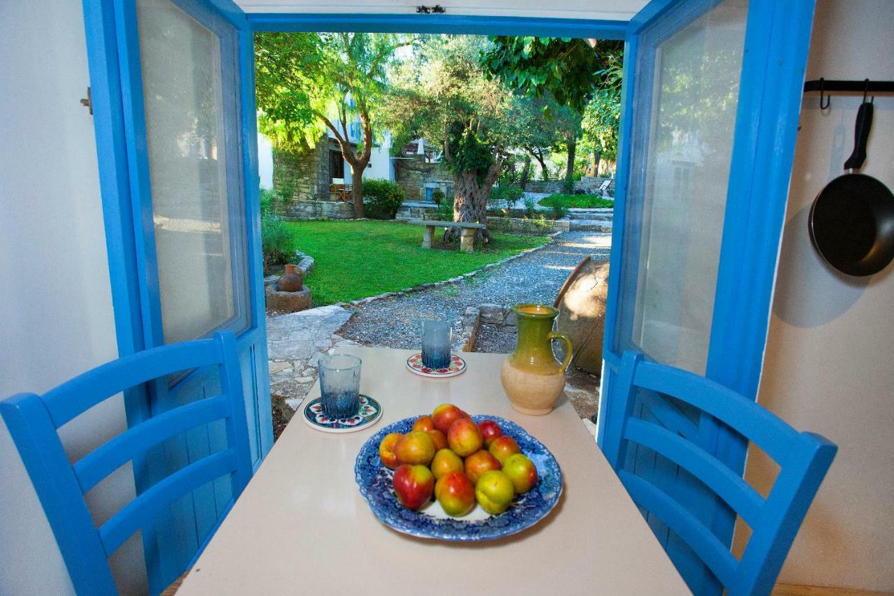 Cecilias Courtyard Malya Exterior foto